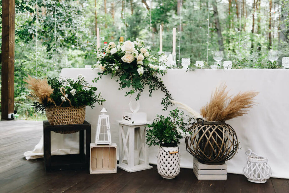 Zur Hochzeitsplanung gehört es auch ein Motto auszuwählen, wie etwa Boho Stil 