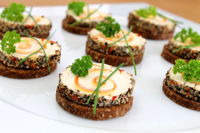 Lecker Fingerfood: Von Pumpernickel bis Mini Burger | Wunderkarten Magazin